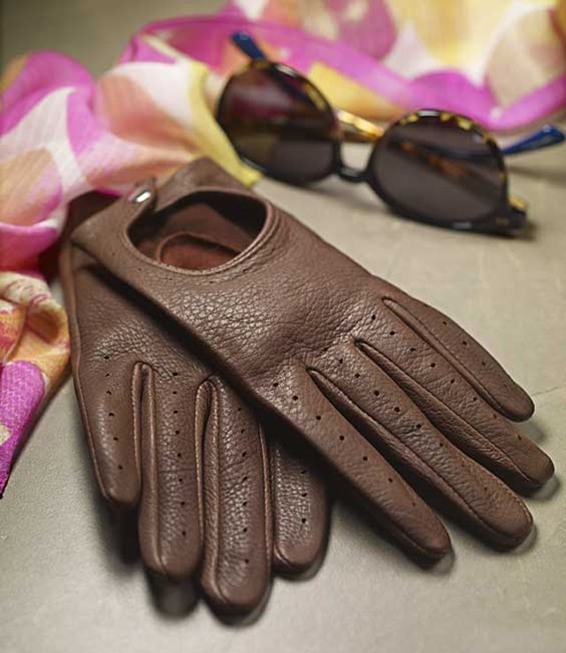 Breckenridge Women/'s Leather Mittens with Finger Liners by Pratt and Hart
